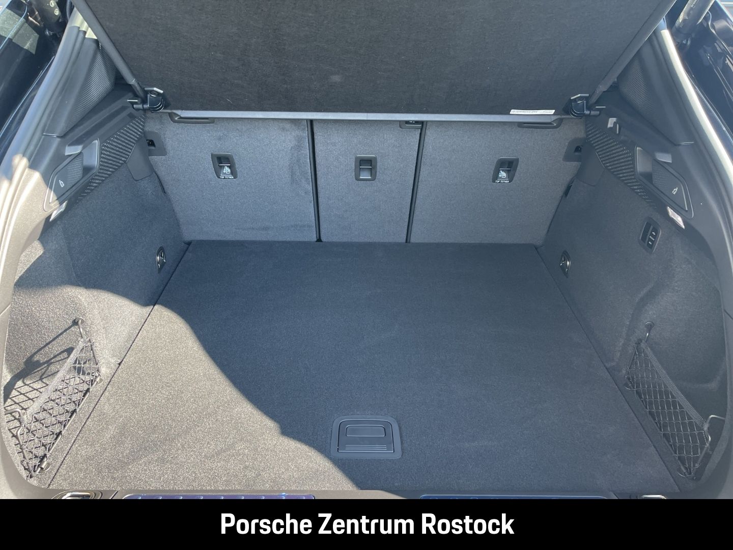 Porsche Macan 4 BOSE Abstandstempomat Surround-View LED