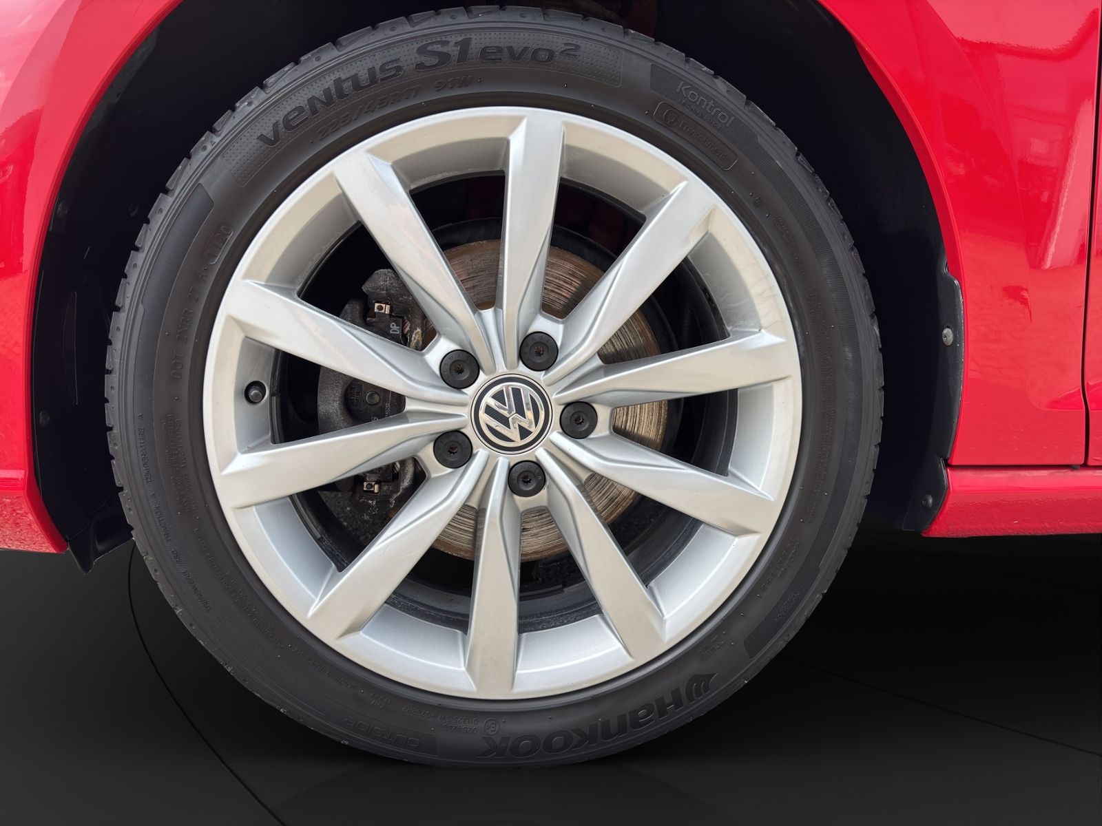 Volkswagen Golf VII Variant 2.0 TDI Highline - Samsaru's Car Outlet