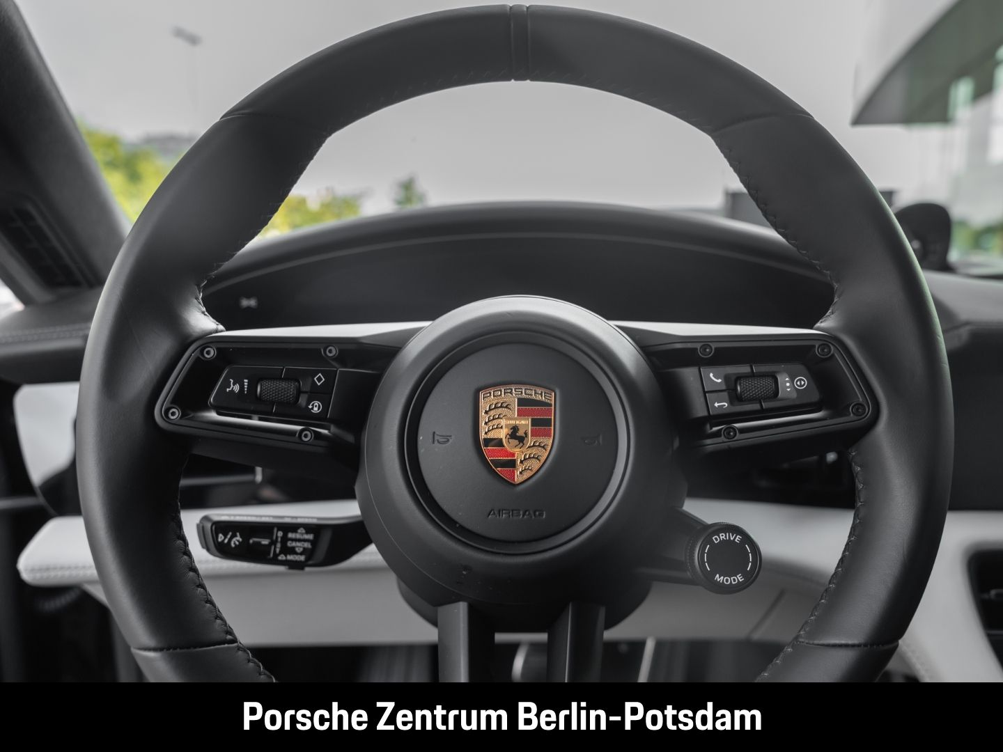 Porsche Taycan GTS Sport Turismo Burmester Panoramadach