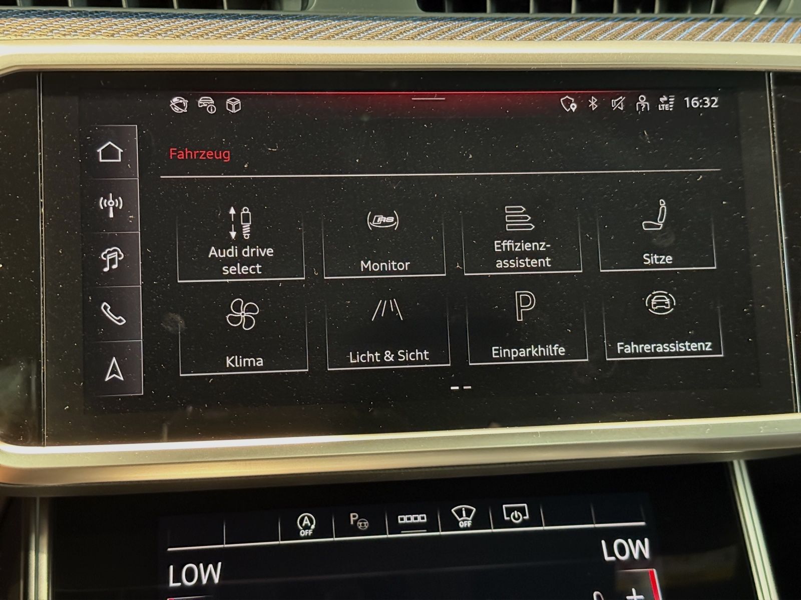 Audi RS6 Avant TFSI Q PERFORMANCE 360° BuO HuD AHK LM