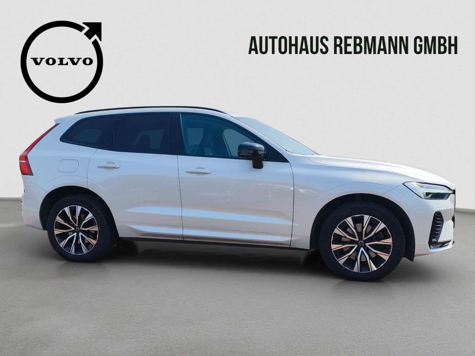 Volvo XC60 B4 Plus Dark AWD Standhzg ACC BLIS