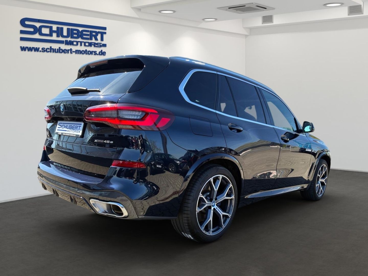 BMW X5 XDRIVE45E M SPORT PAKET HuD MASSAGE LASER AHK