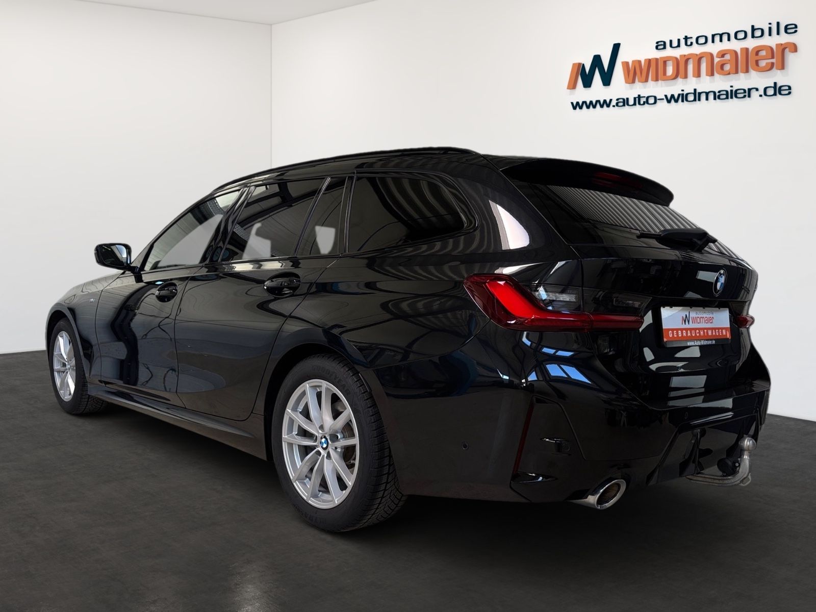 BMW 320i Touring M Sport -AHK/Pano/HeadUp/Innovation
