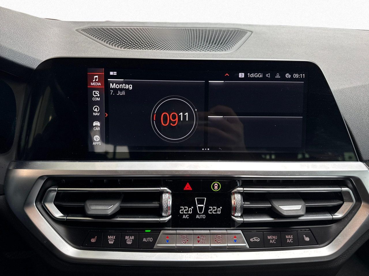 BMW 320dA xDrive Sport Line - Samsaru's Car Outlet