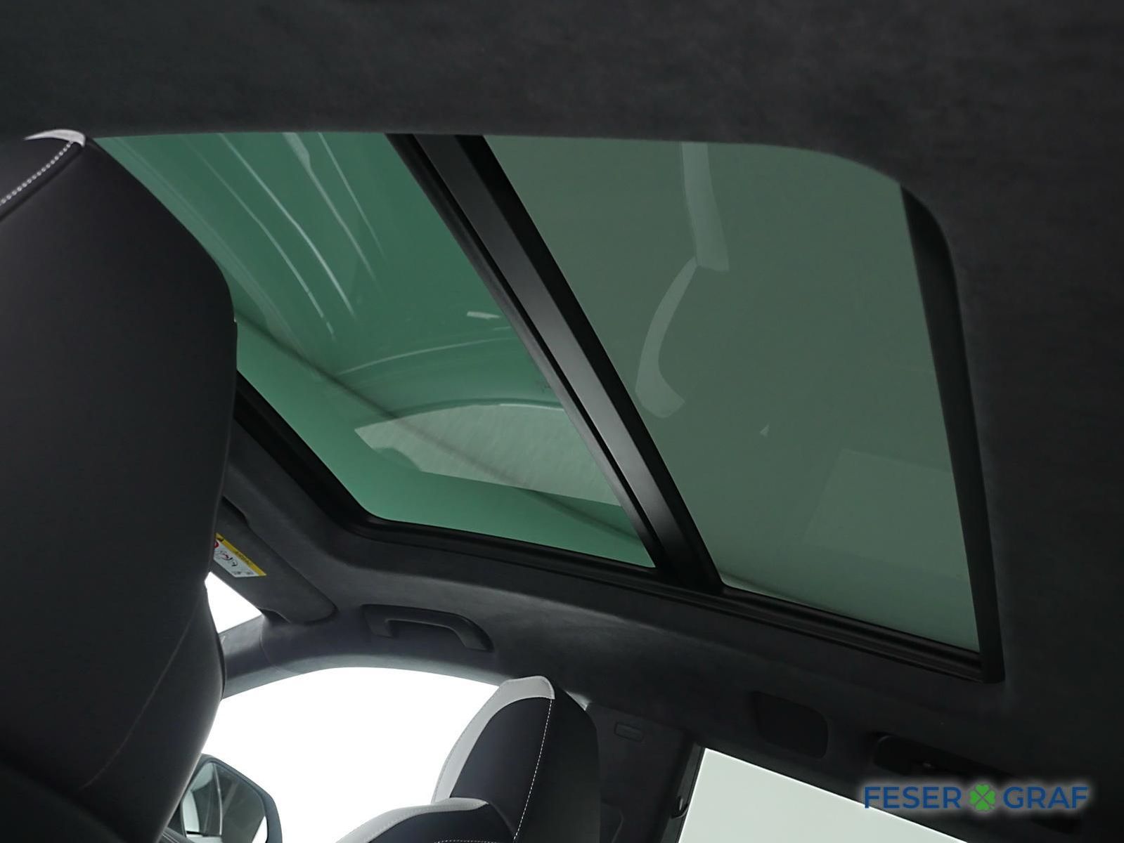 Audi RSQ8 4.0 TFSI quattro S tronic Matrix / B&O / PA