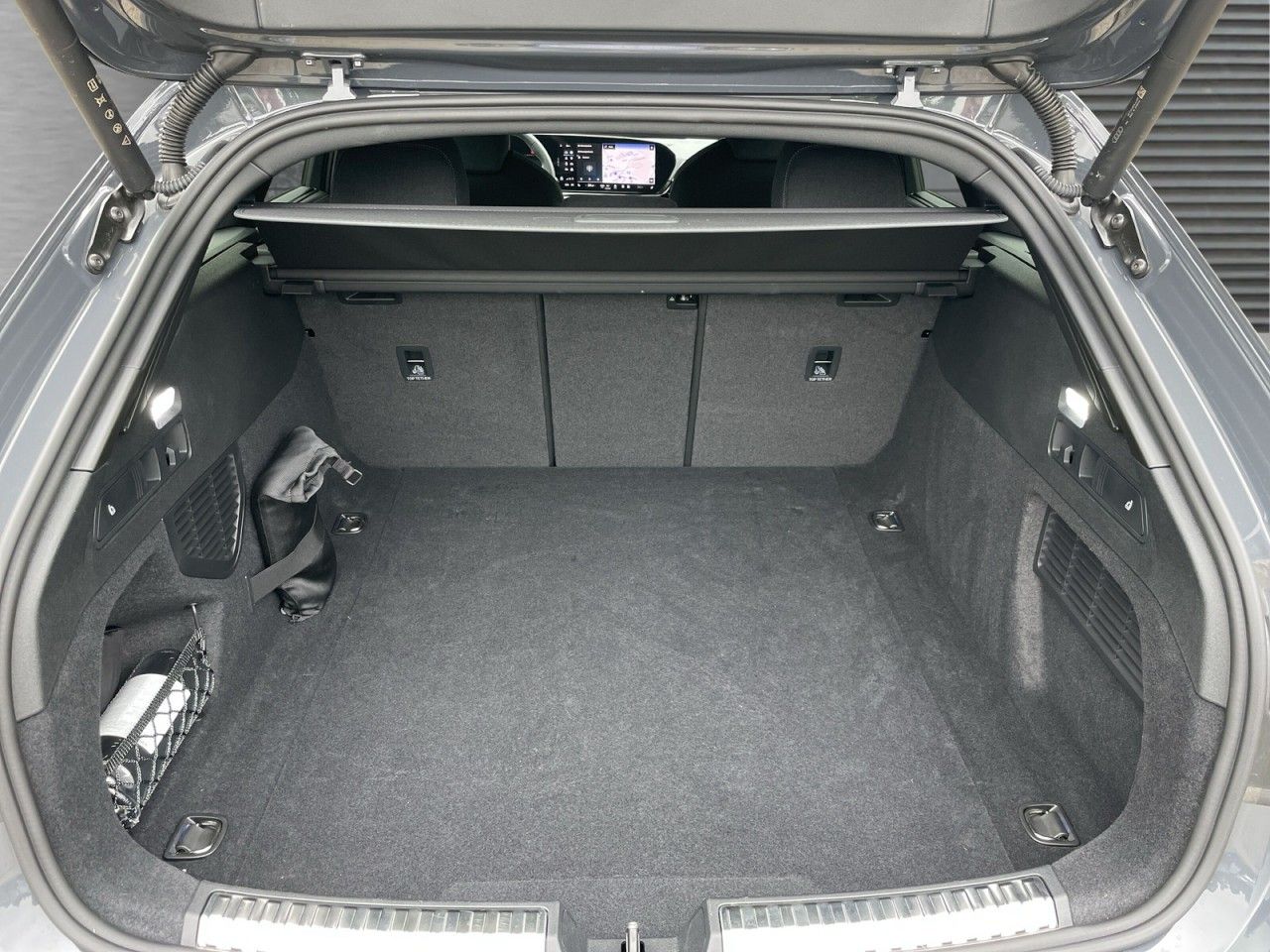 Audi A5 Avant 2.0 TDI quattro Automatik S line Navi+M