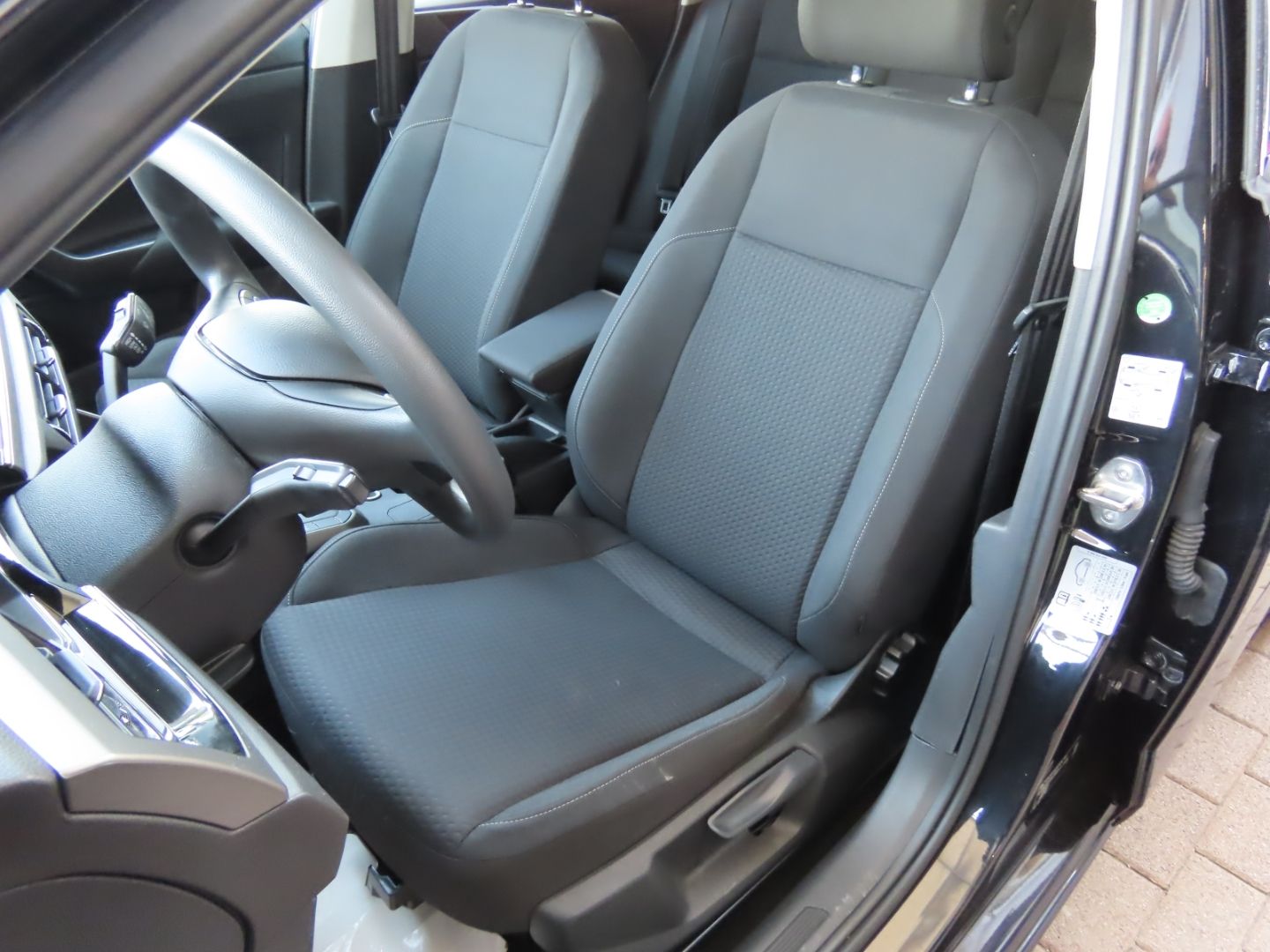 Volkswagen Polo VI 1.0 TSI - Samsaru's Car Outlet