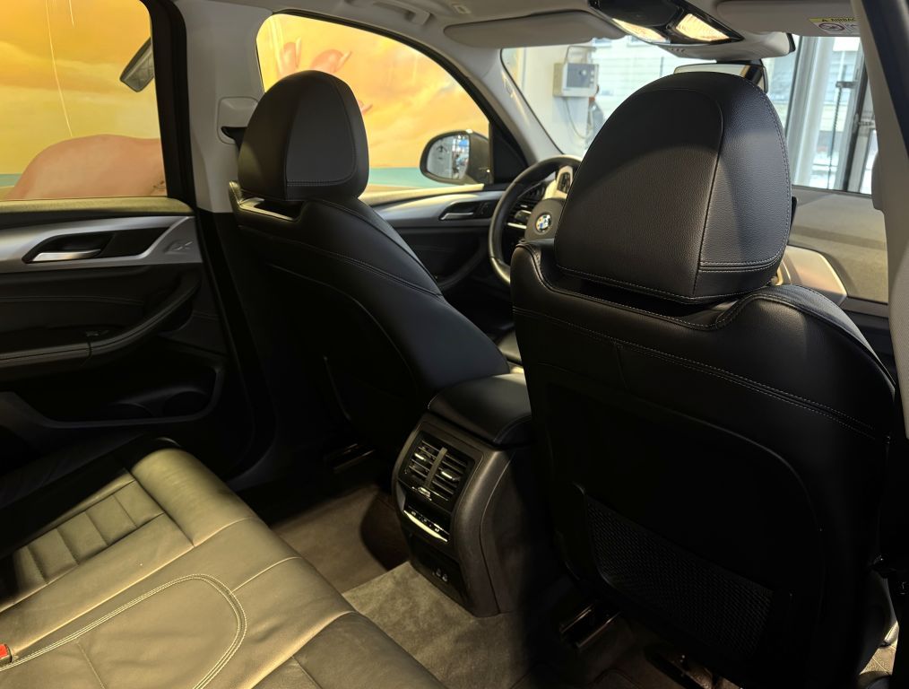 BMW X3 xDrive30e PANO+KAM+KOMF+HUD+HIFI+DAB+LEDer+AL