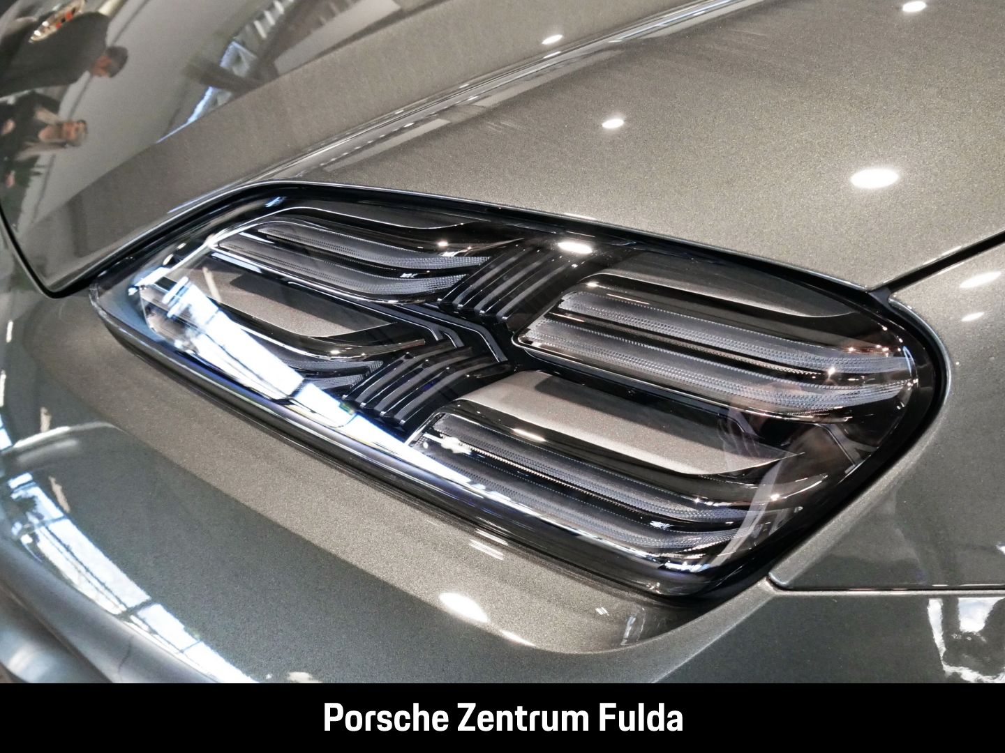 Porsche Macan 4 - Samsaru's Car Outlet