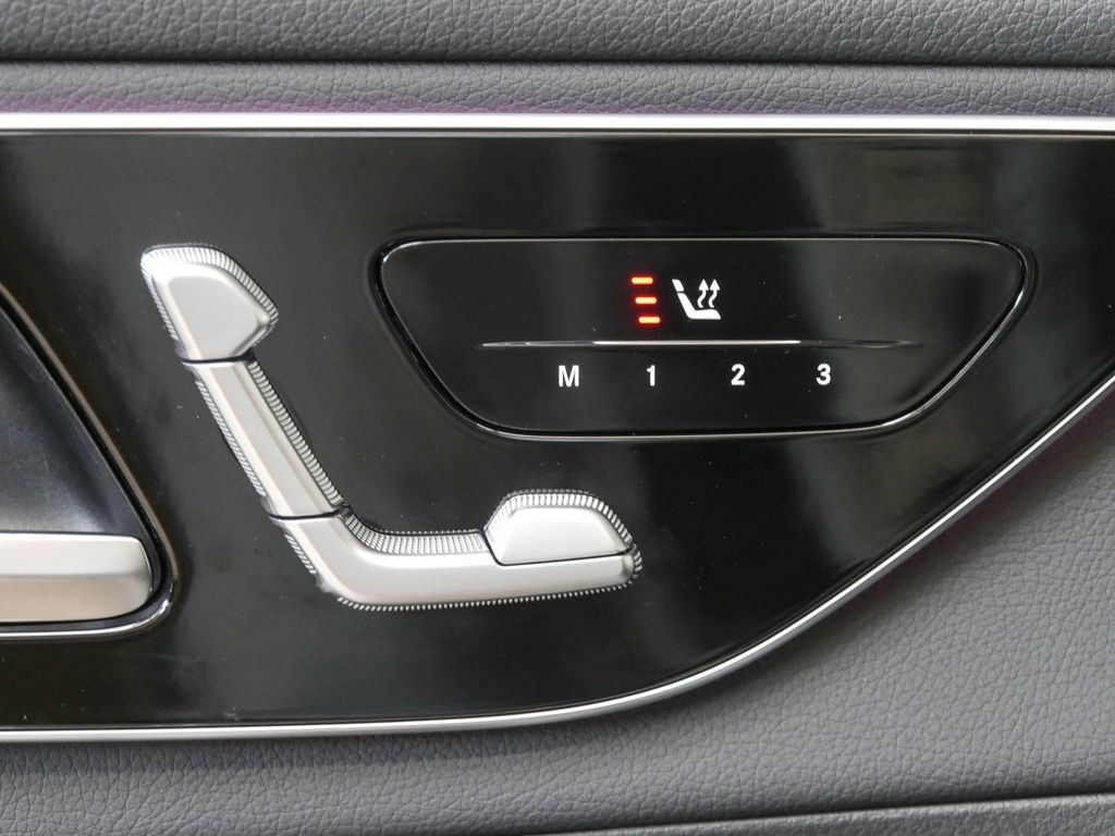 Mercedes-Benz GLC 300 e 4MATIC - Samsaru's Car Outlet