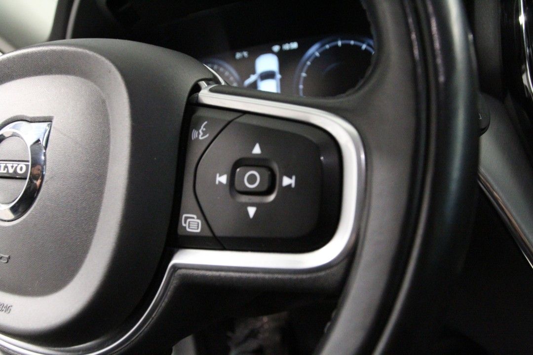VOLVO XC-60 T5 AWT Inscription