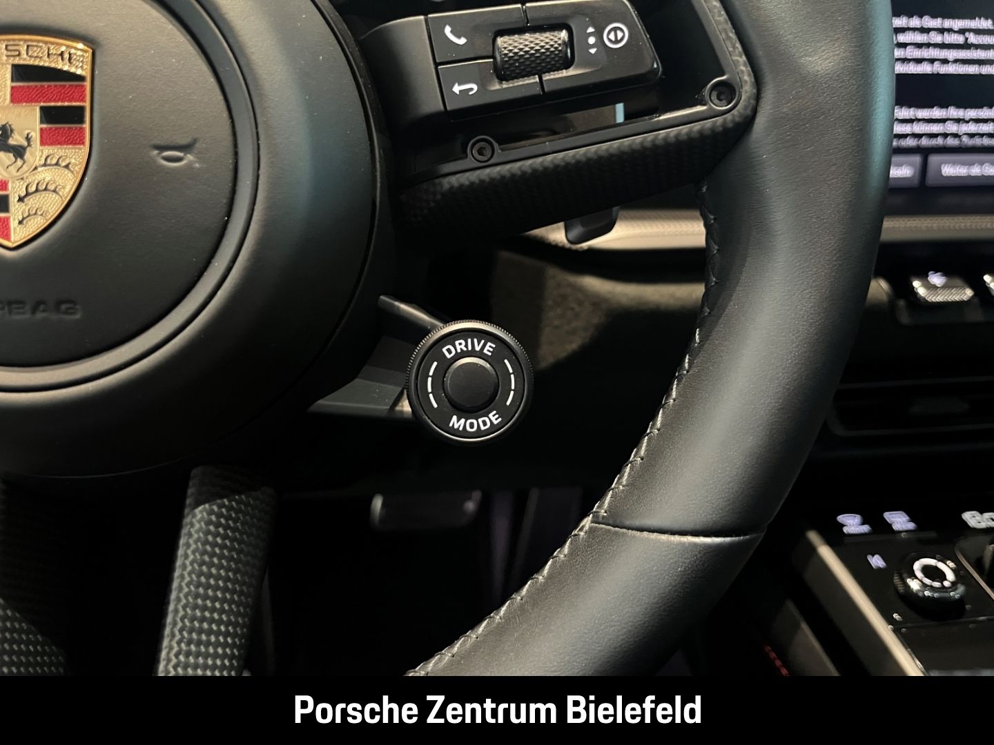 Porsche 992 911 Targa 4 GTS BOSE Sportabgasanlage LED