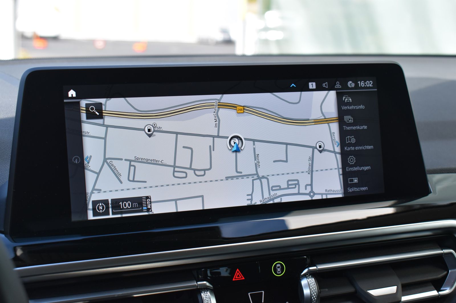 BMW X3 xDrive30e DAB LED WLAN Parkassistent AHK Shz