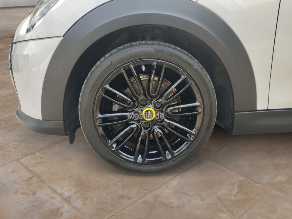 MINI COOPER SE Classic - Samsaru's Car Outlet