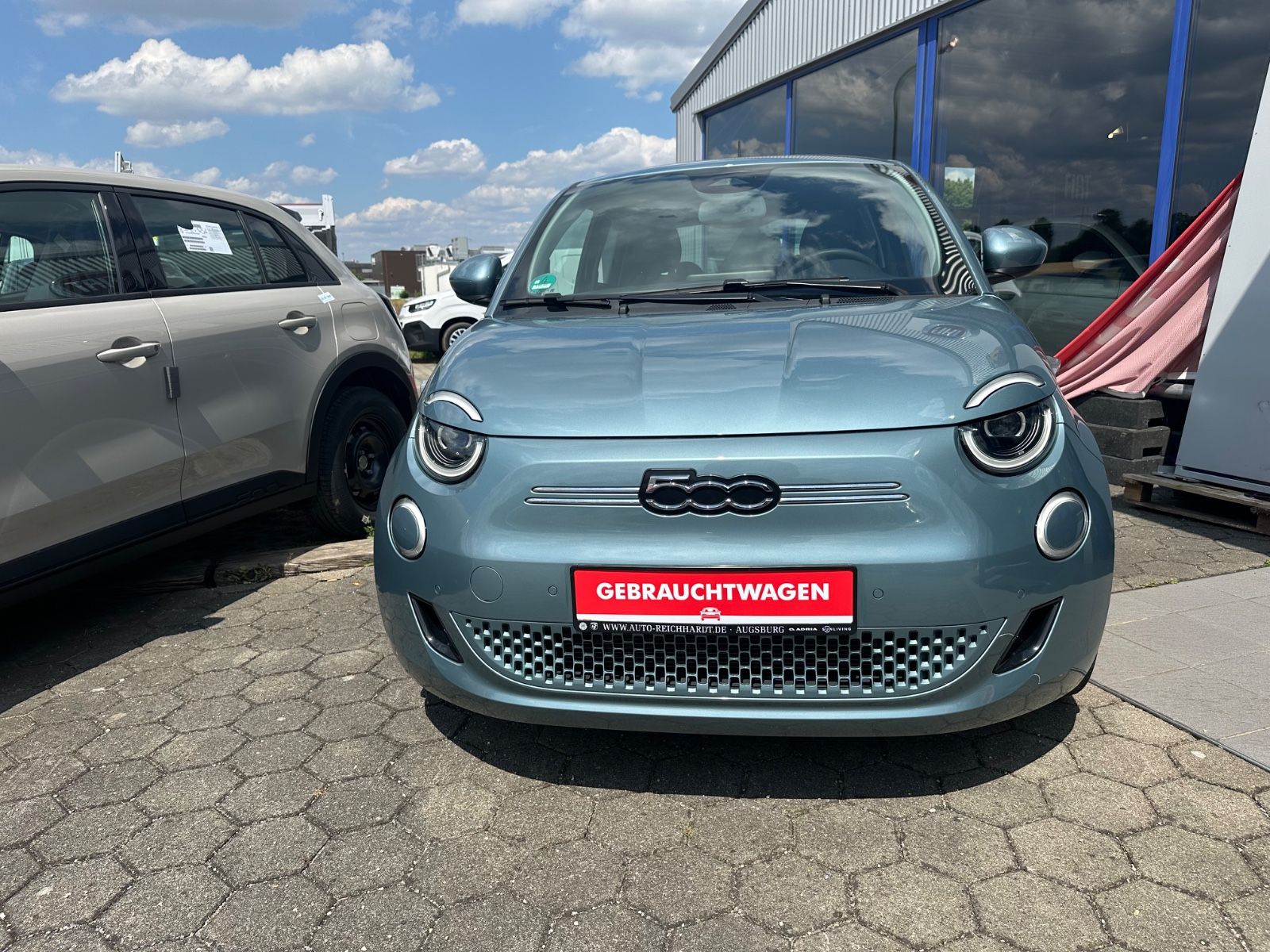 Fiat 500e 3+1 Icon Komfort - Samsaru's Car Outlet