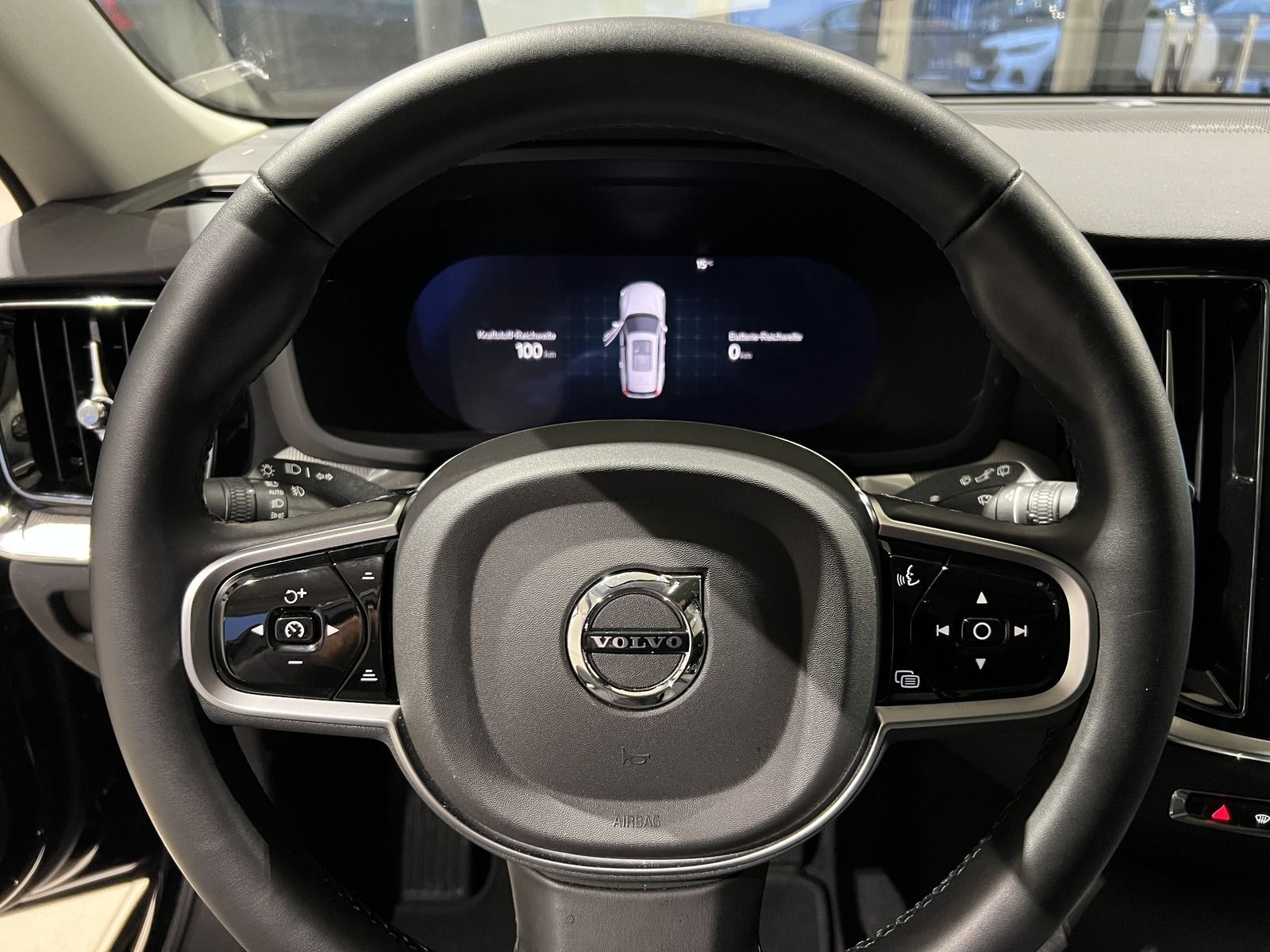 Volvo V60 T6 Plus Dark Recharge AWD ACC Pano AHK 360°