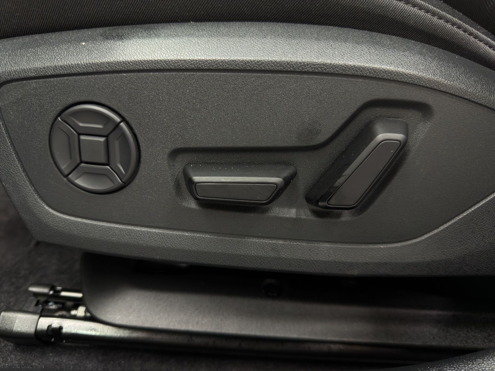 Audi A3 Sportback 35 TDI ADVANCED e - Samsaru's Car Outlet
