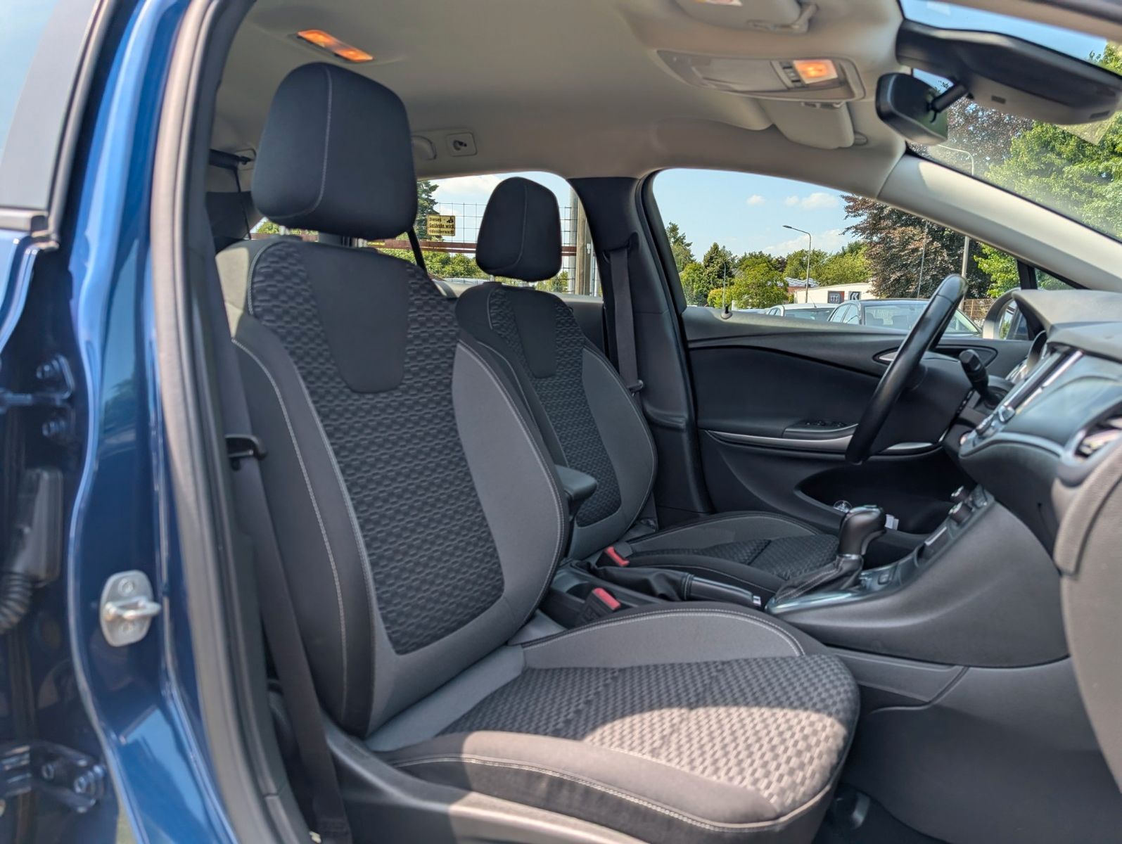 Opel Astra K Sports Tourer Business - Samsaru's Car Outlet