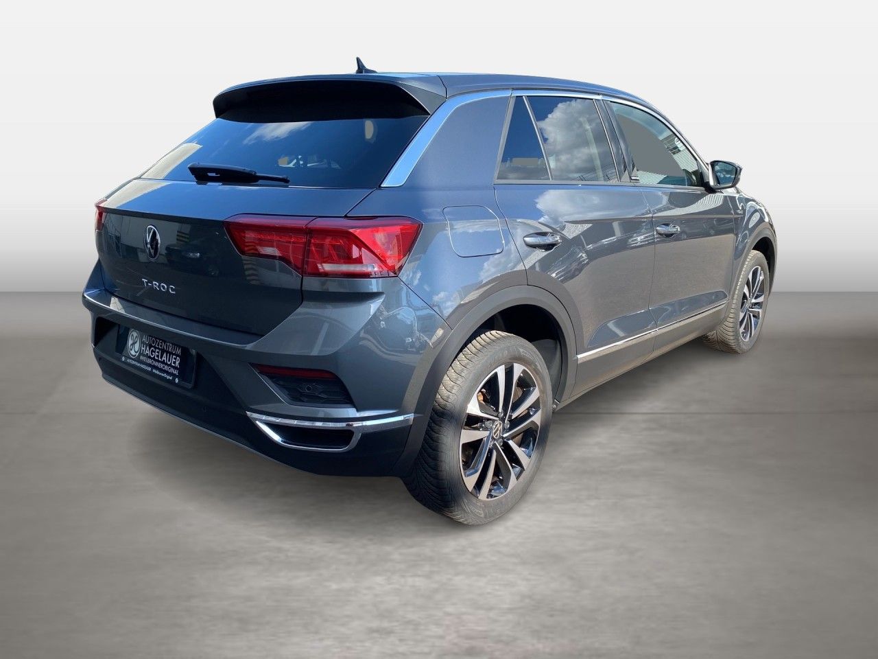 Volkswagen T-Roc 1.0 TSI United - Samsaru's Car Outlet