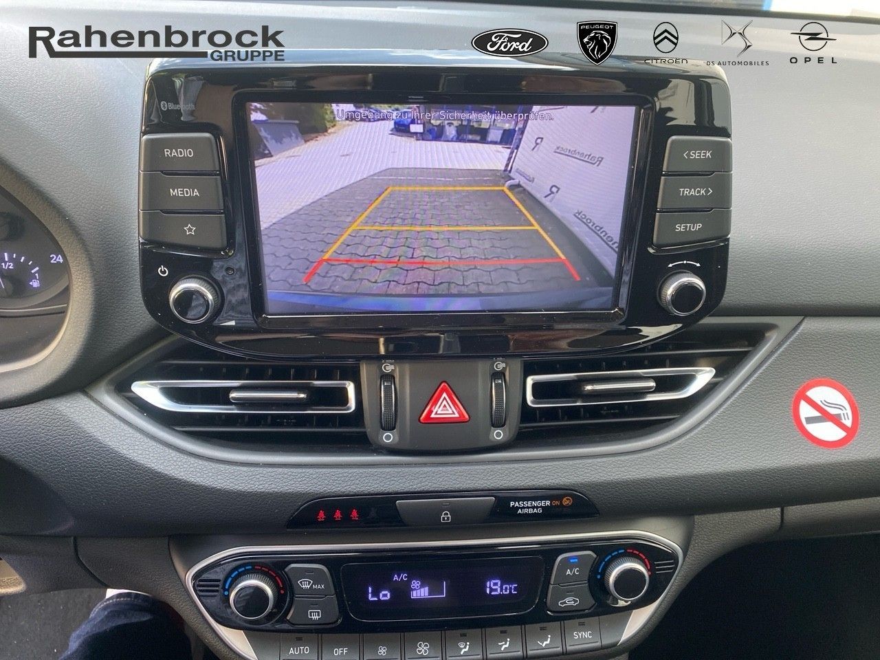 Hyundai i30 Trend Mild-Hybrid - Samsaru's Car Outlet