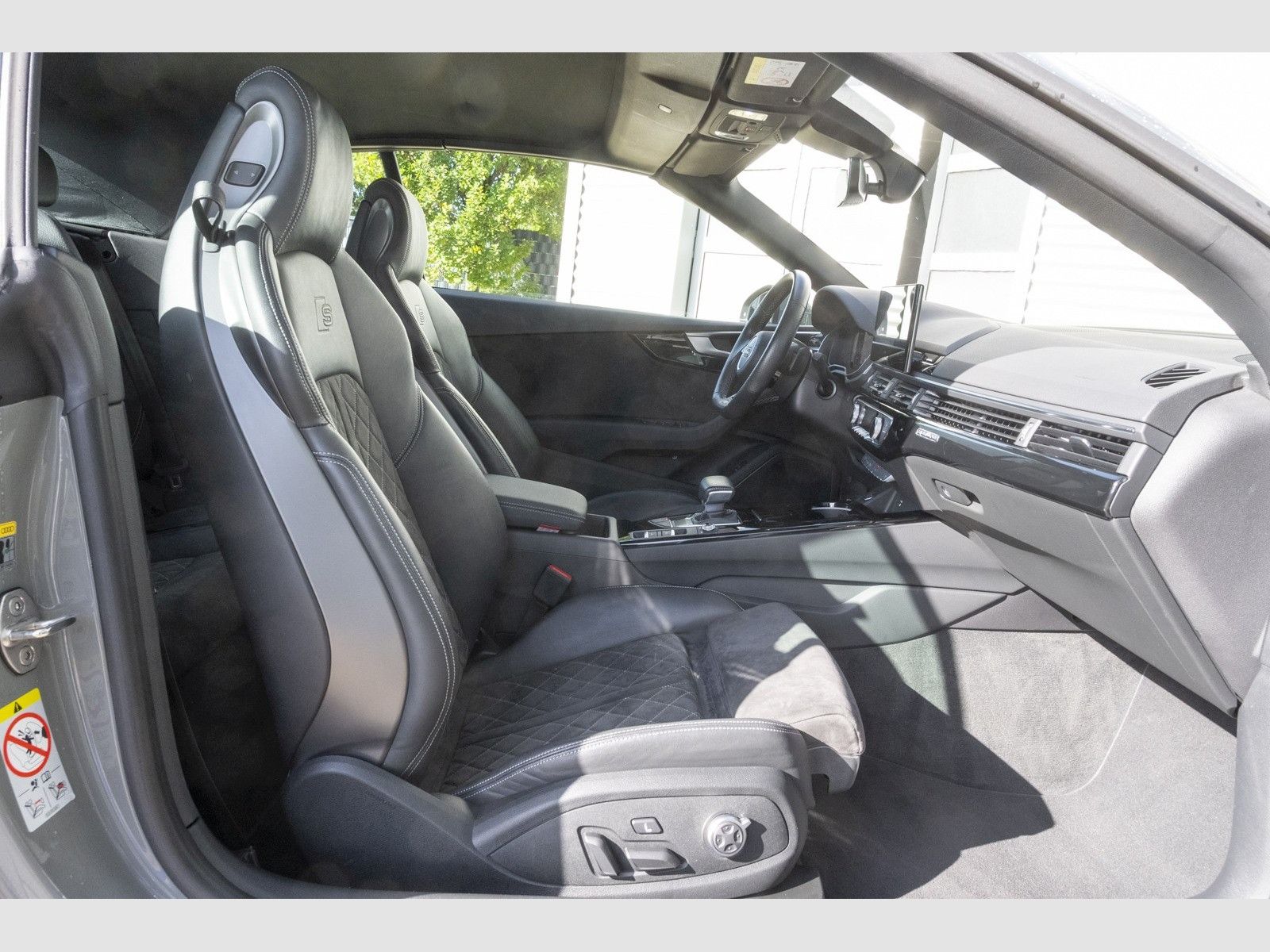 Audi A5 Cabrio S line 40 TFSI quattro S tronic Matrix