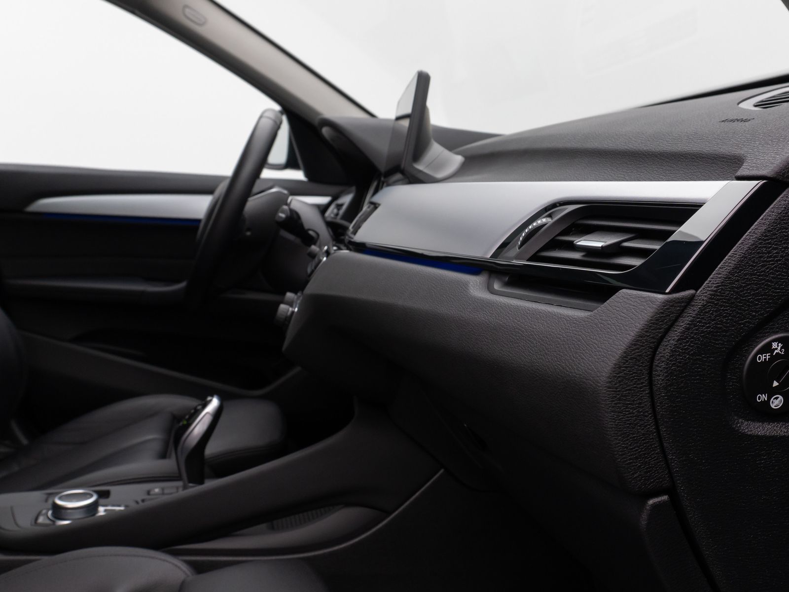 BMW X1 xD20d - Samsaru's Car Outlet