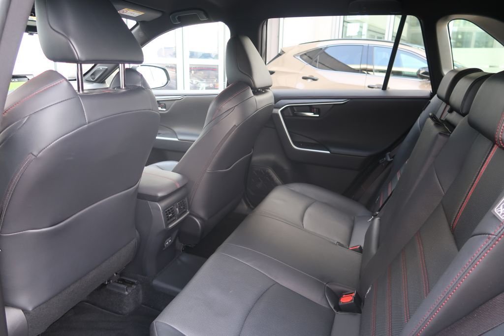 Toyota RAV 4 Plug-in-Hybrid Technik- und Style Paket