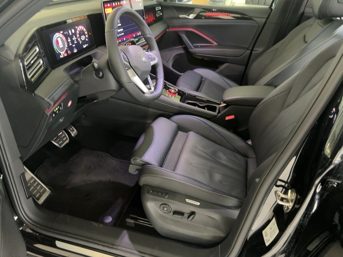 Volkswagen Tiguan 1.5 TSI DSG eHybrid Leder Navi P-Dach AHK