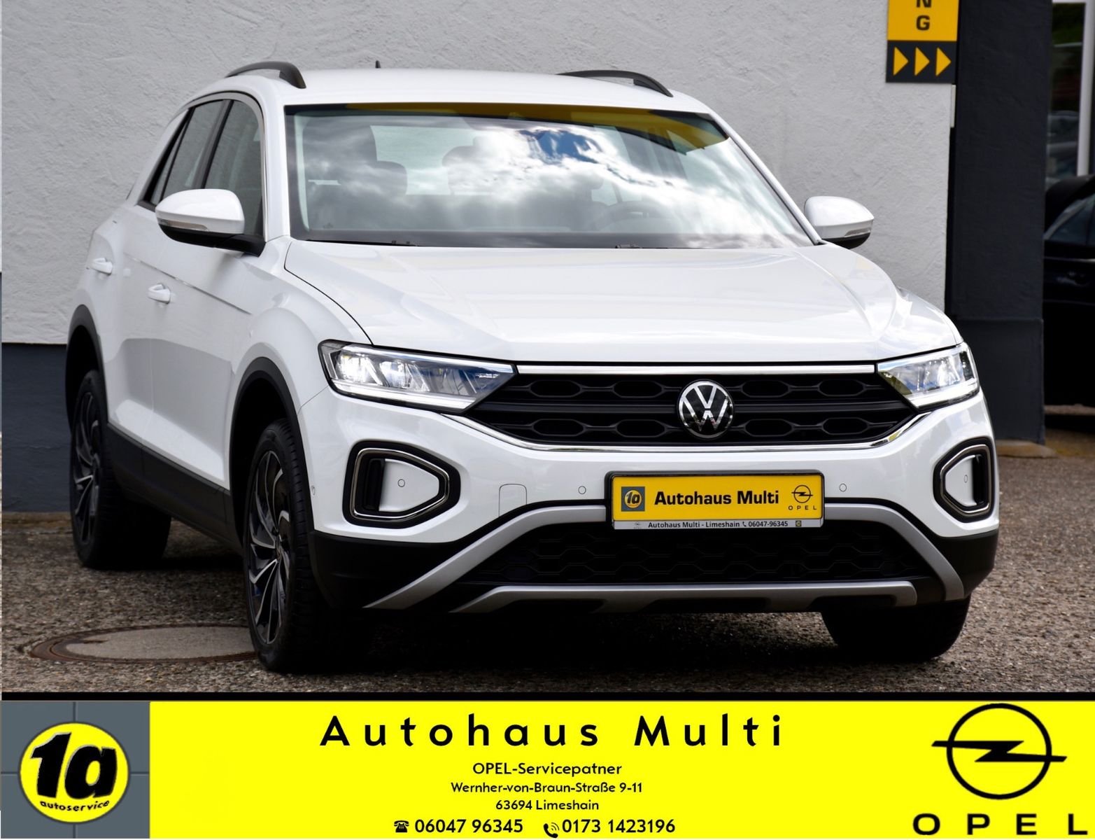 Volkswagen T-Roc Life - Samsaru's Car Outlet