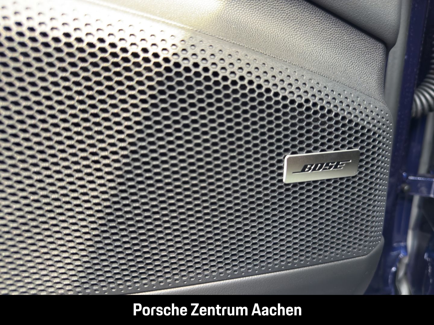 Porsche Macan 4 BOSE Panorama Rückfahrkamera Luftfederun