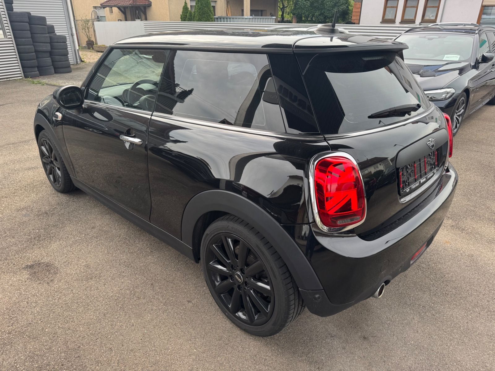 MINI One Chili - Samsaru's Car Outlet
