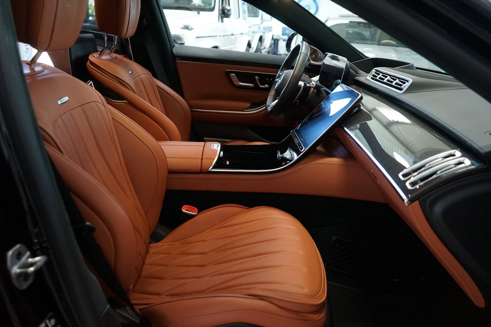 Mercedes-Benz S 63 AMG E-Performance 4M+ L Massage+TV+Panorama