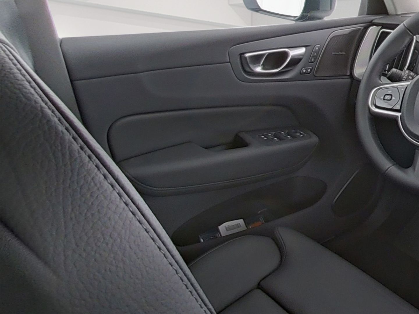 Volvo XC60 T6 Plus Bright Plug-In Hybrid AWD EU6d Luft