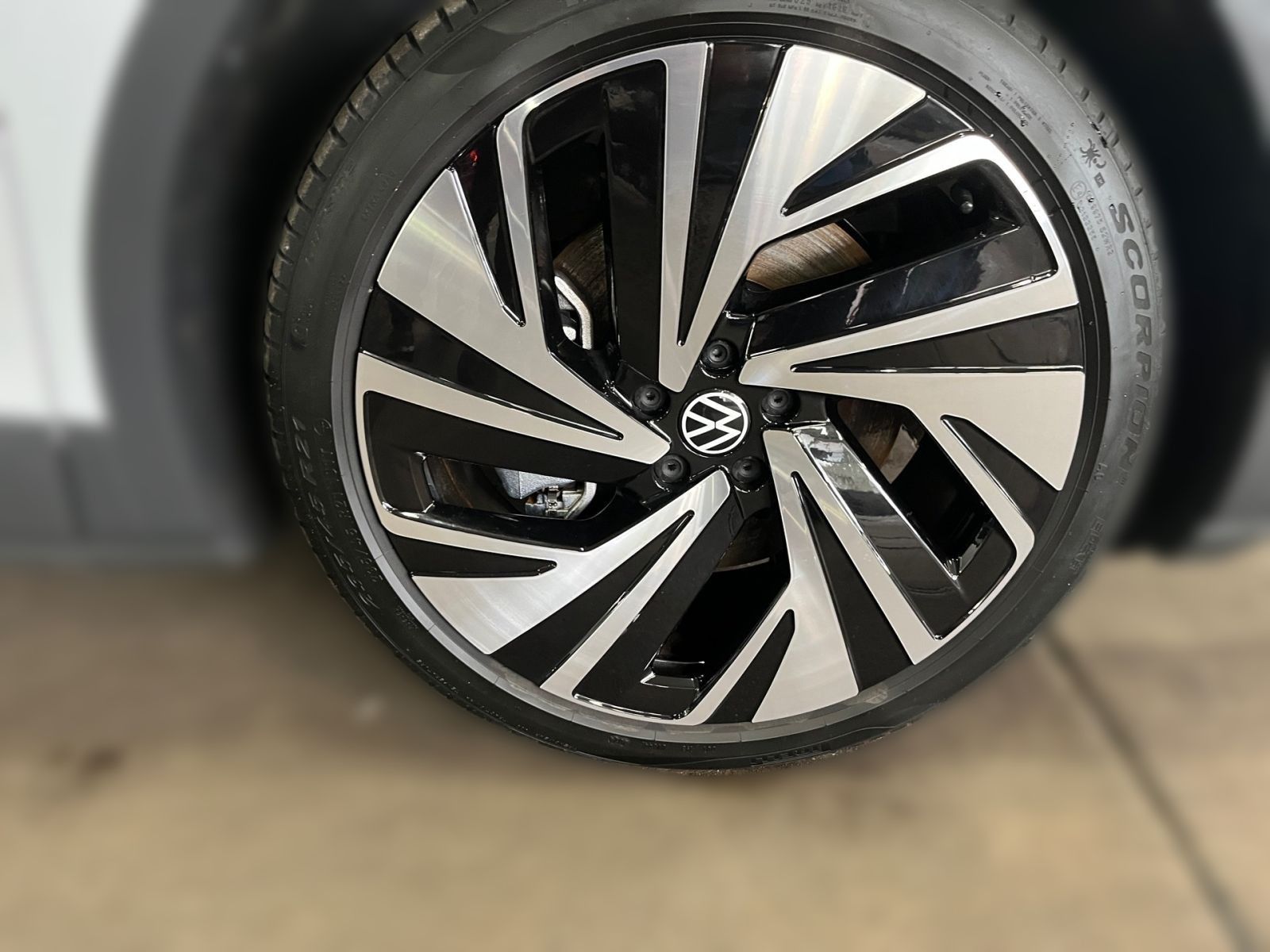 Volkswagen ID.4 PRO Komfortpaket Plus DesignPaket AHK