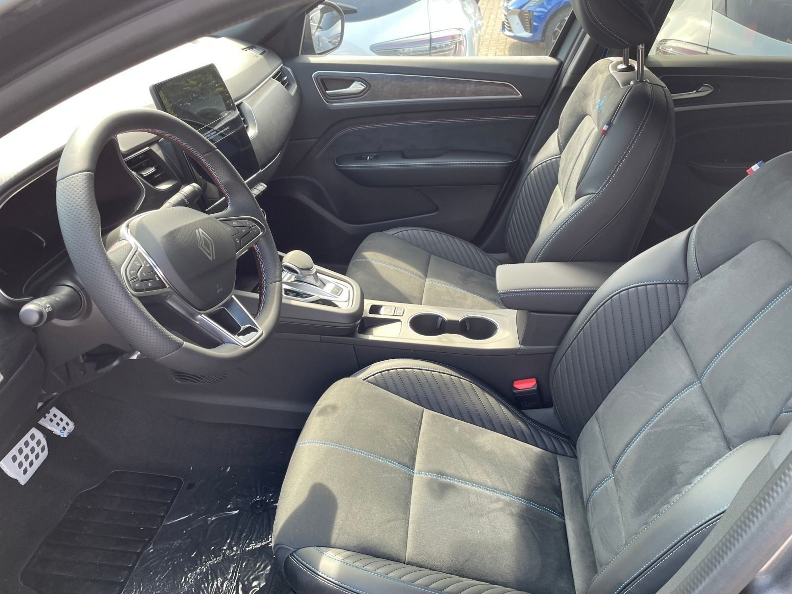 Renault Arkana Esprit Alpine E-Tech Full Hybrid - Samsaru's Car Outlet