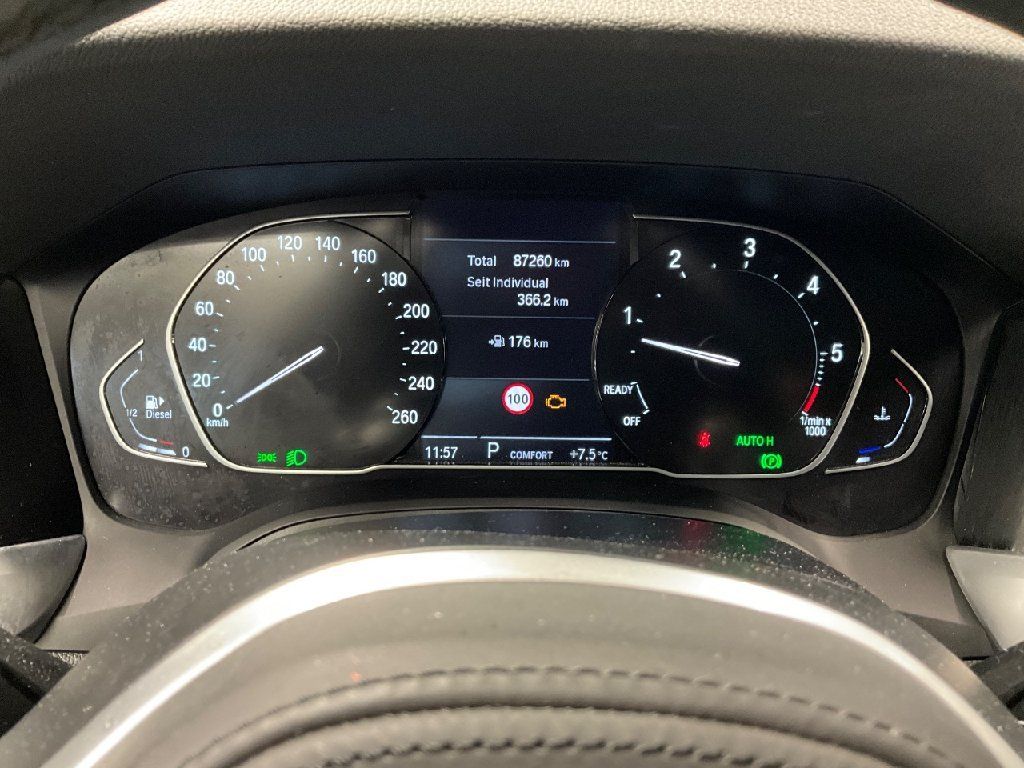 BMW 330 d xDrive M Sport - Samsaru's Car Outlet