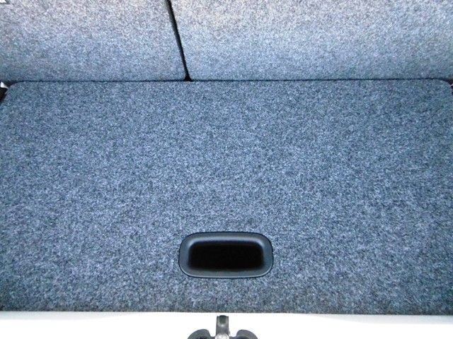 Volkswagen e-up move - Samsaru's Car Outlet