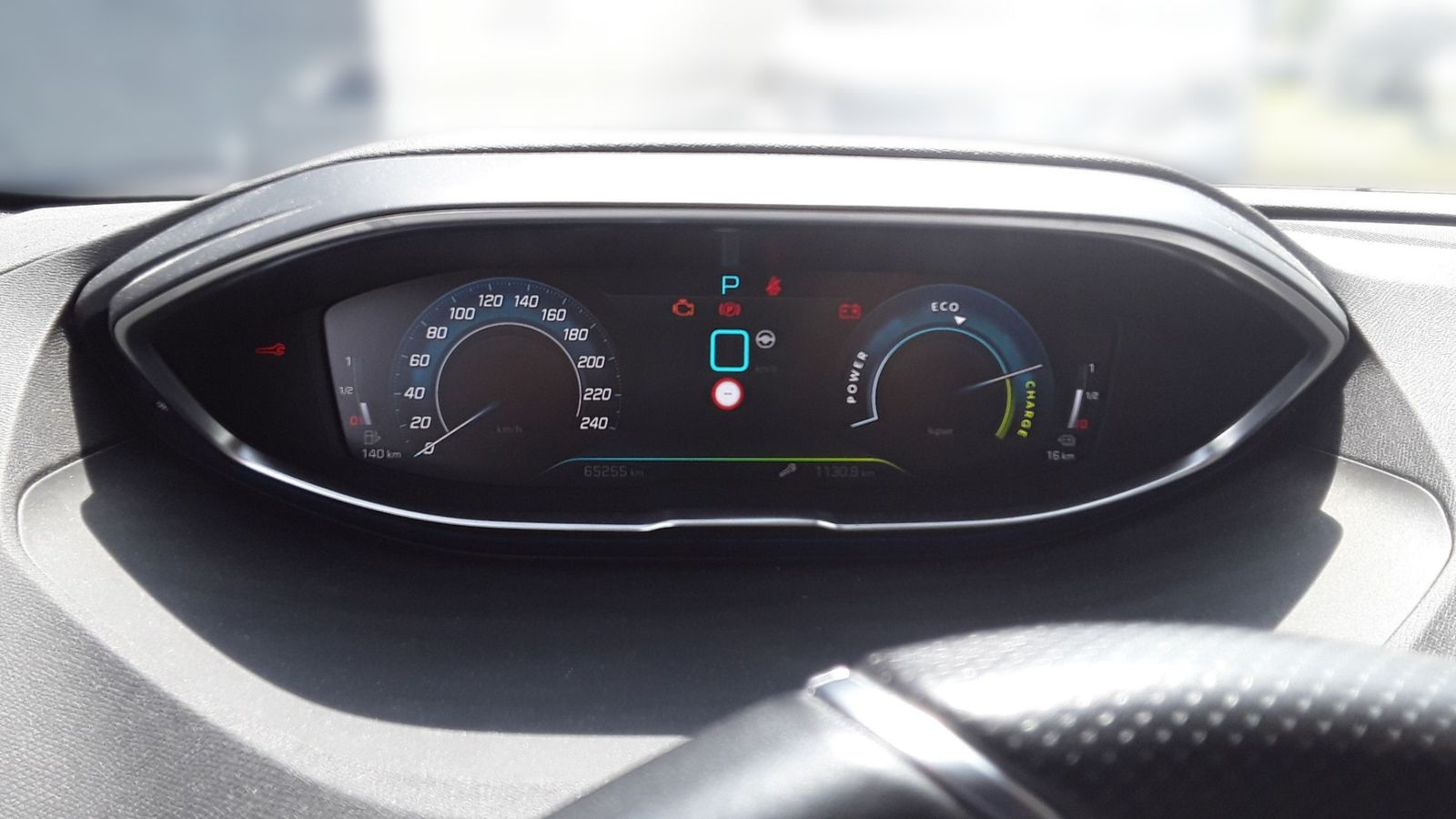 Peugeot 3008 Hybrid 225 (Plug-In) e-EAT8 GT Navi LED