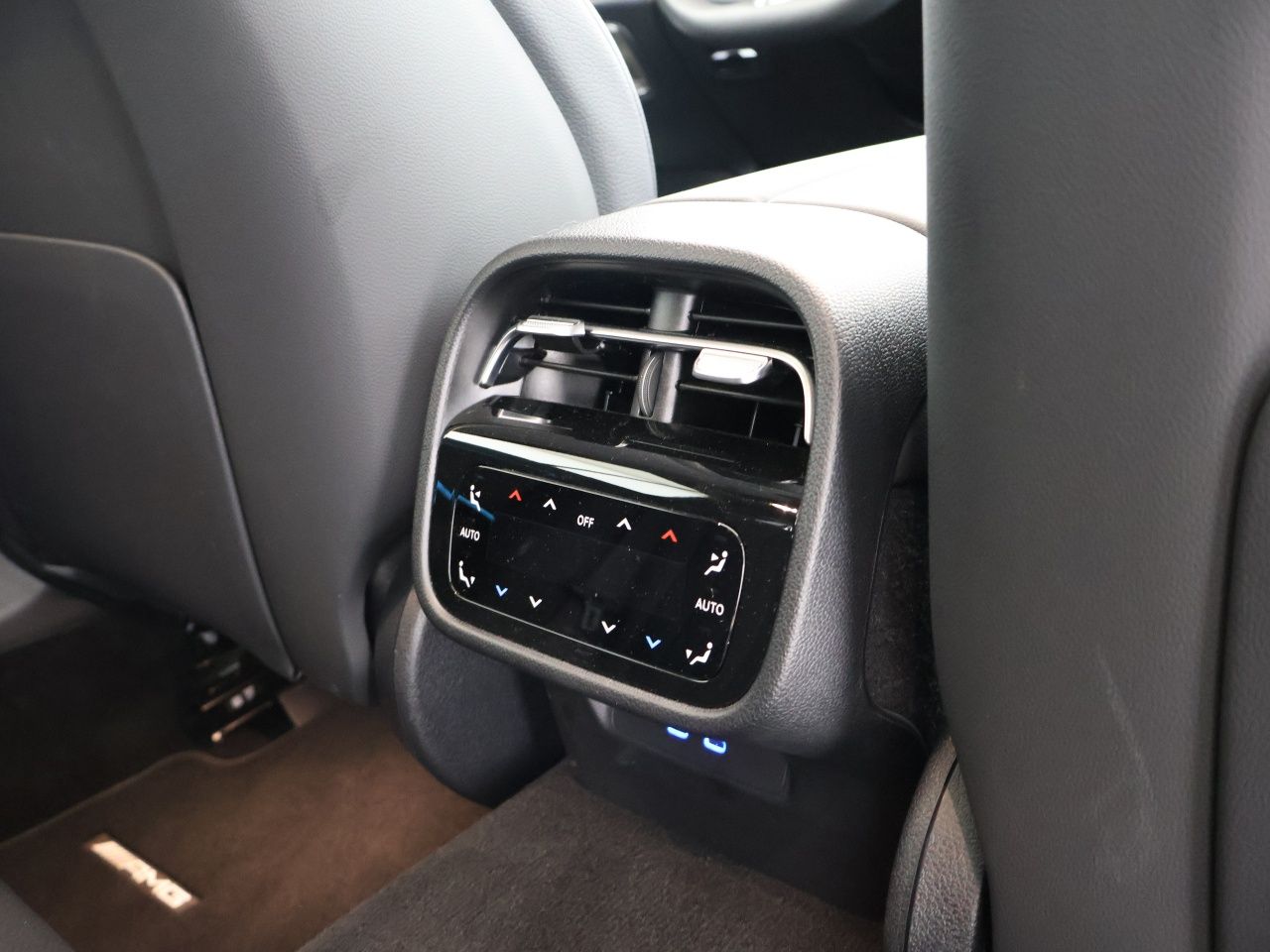 Mercedes-Benz E 450 d 4M T AMG Digital Light Night Burmester