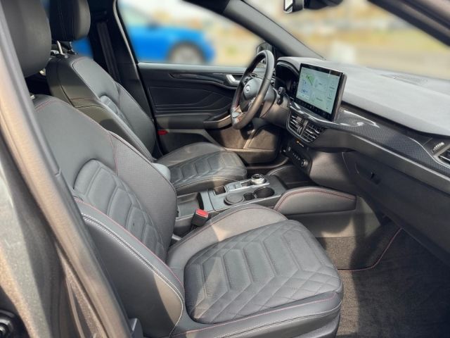 Ford Focus ST-Line X  Turnier+PANO+B&O-SOUND+ALLWETTE