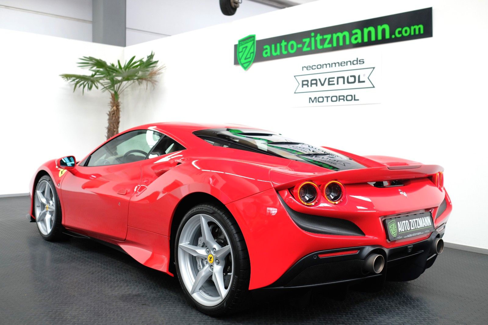 Ferrari F8 Tributo/LIFT/CAMERA/PDC/FULL ELECTRIC SEATS
