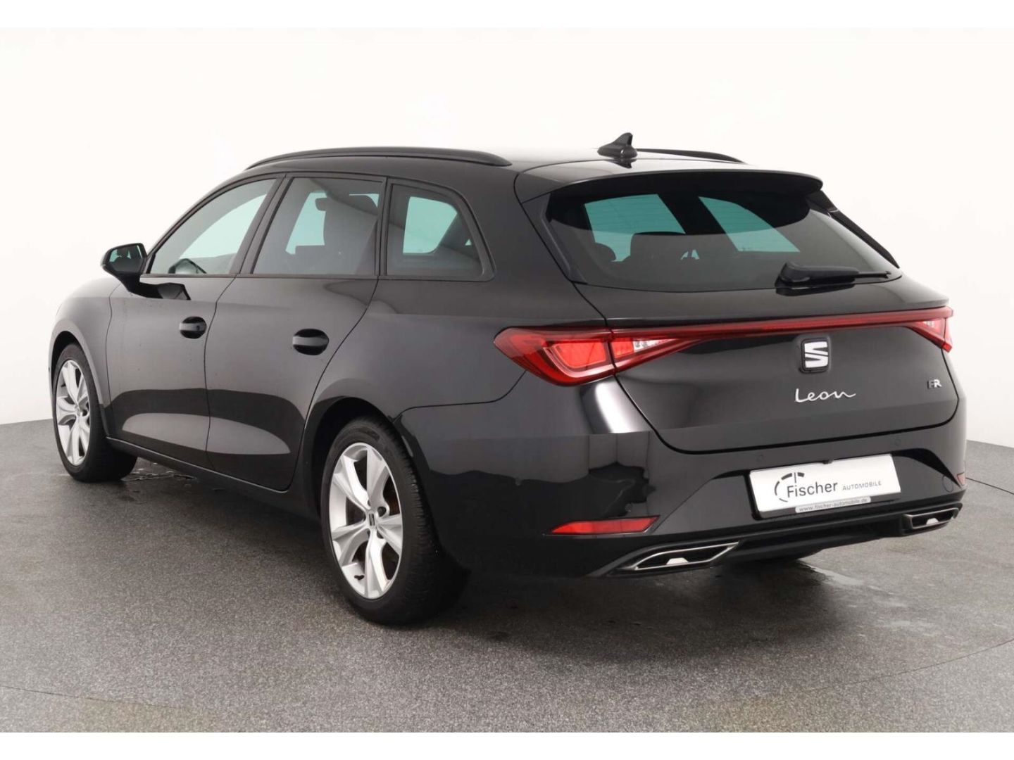 Seat Leon Sportstourer 2.0 TDI DSG FR AHK/NAV/RFK/ACC