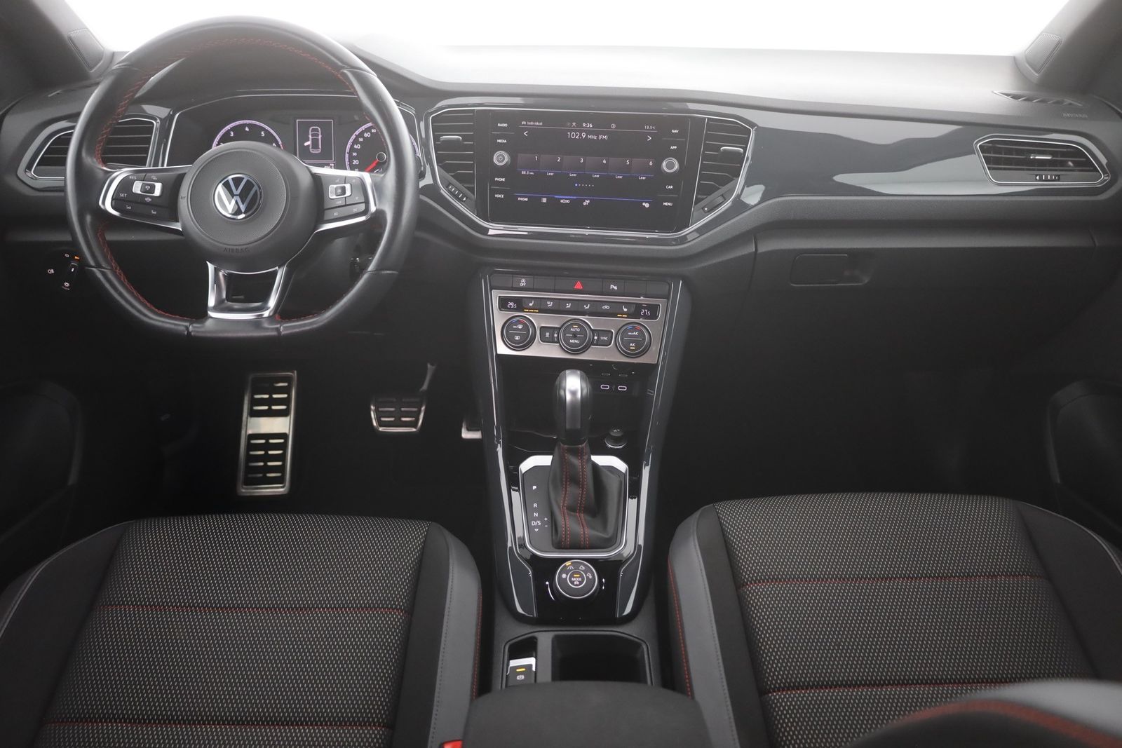 Volkswagen T-Roc 2.0 TSI 4Motion sport - Samsaru's Car Outlet