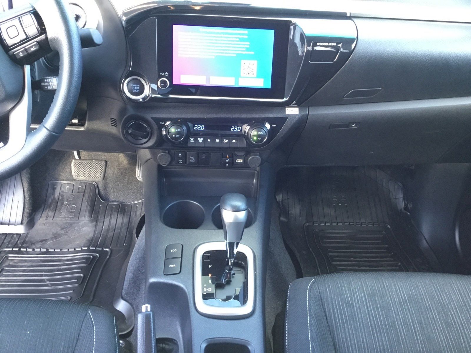 Toyota Hilux Double Cab 2,4 D-4D Comfort 4x4