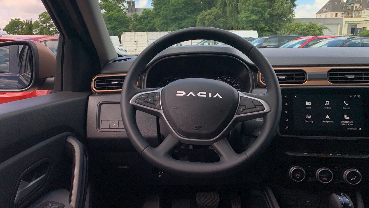 Dacia Duster TCe 150 EDC - Samsaru's Car Outlet