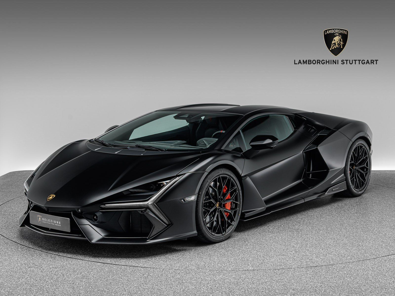 Lamborghini Revuelto