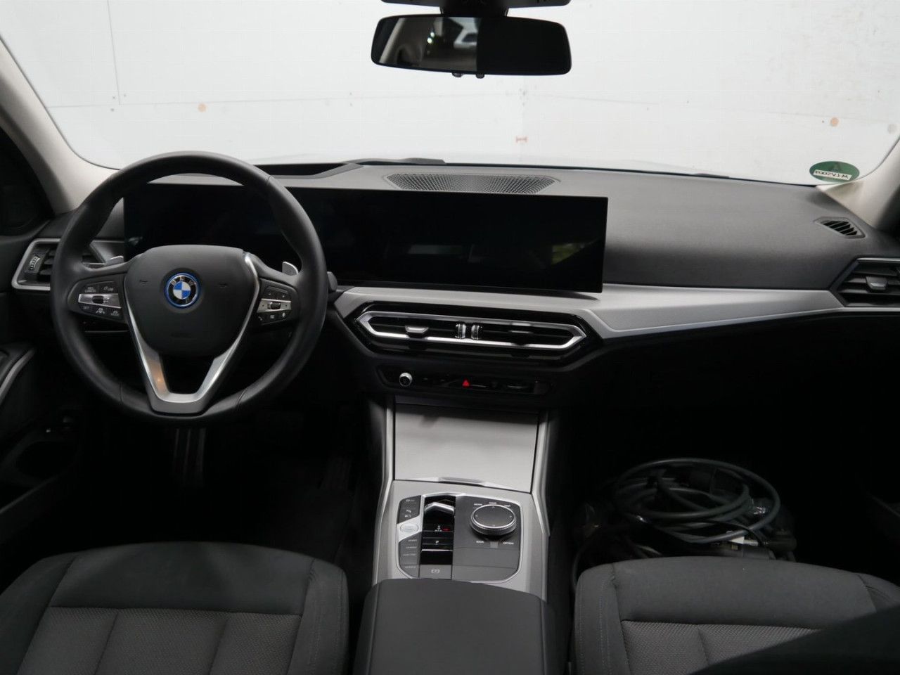 BMW 330 Touring Plug-in Hybrid - Samsaru's Car Outlet