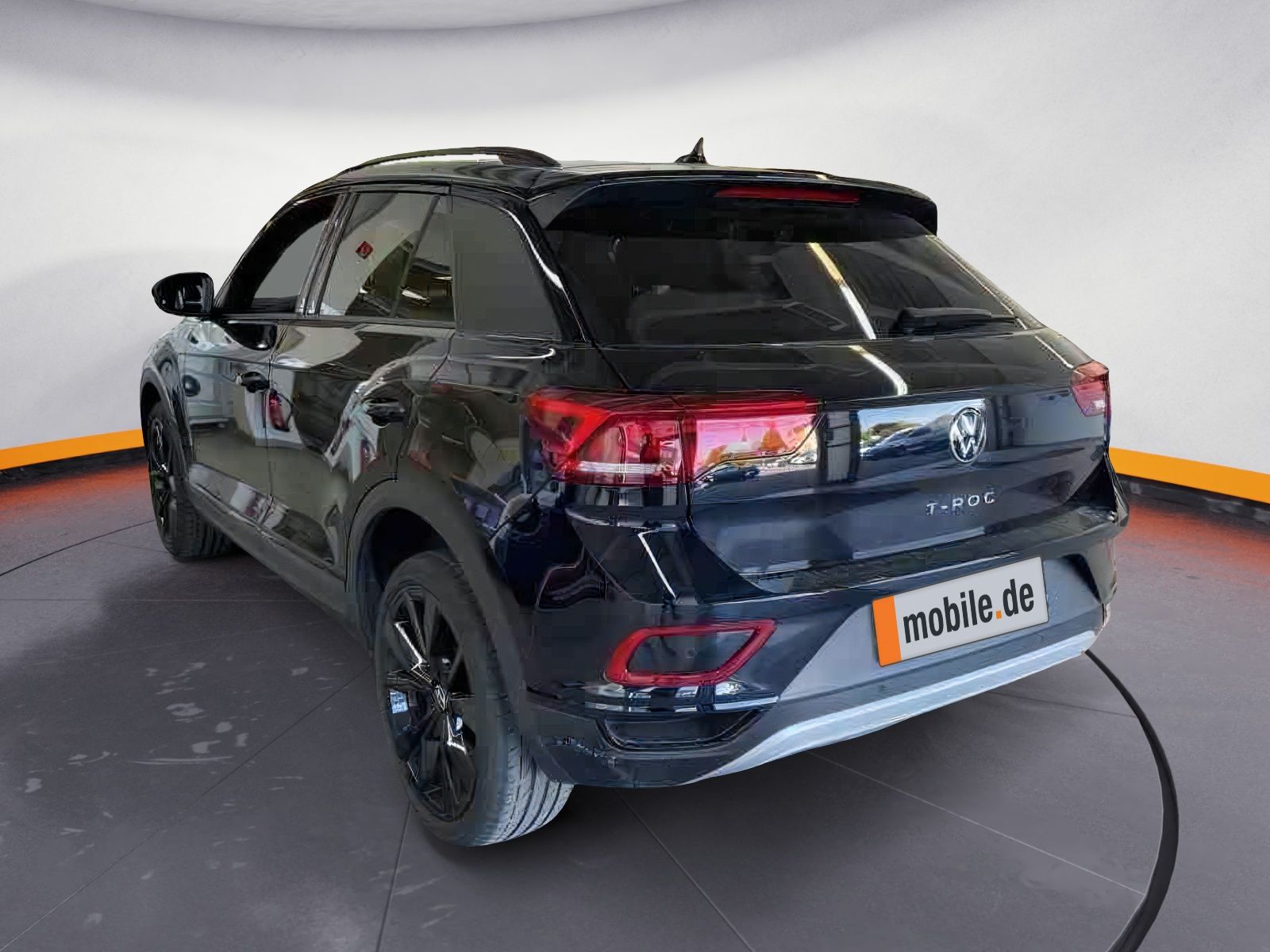 Volkswagen T-Roc 1.0 TSI Style - Samsaru's Car Outlet