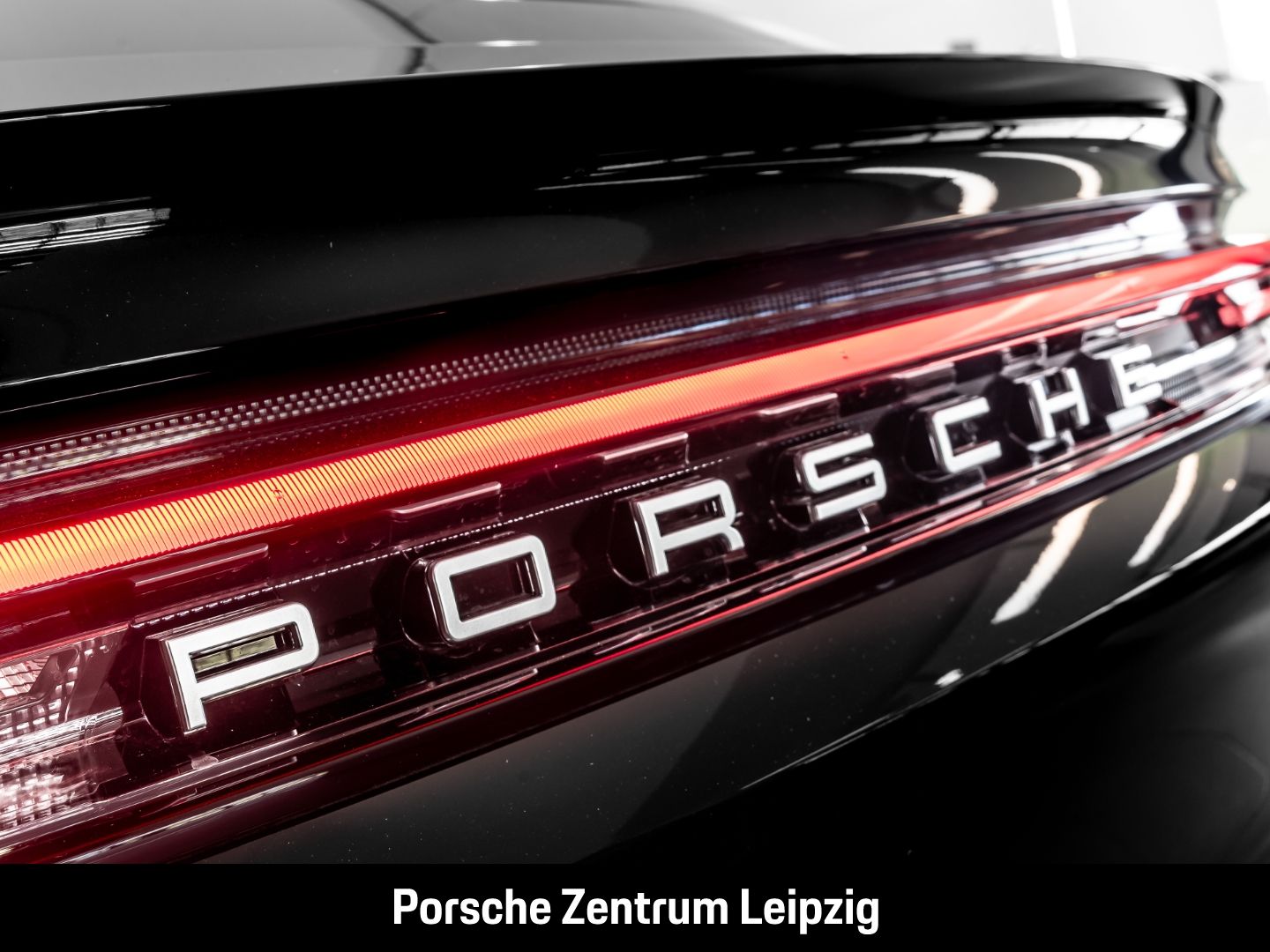 Porsche Cayenne E-Hybrid Coupe AHK Matrix Bose Abstandst