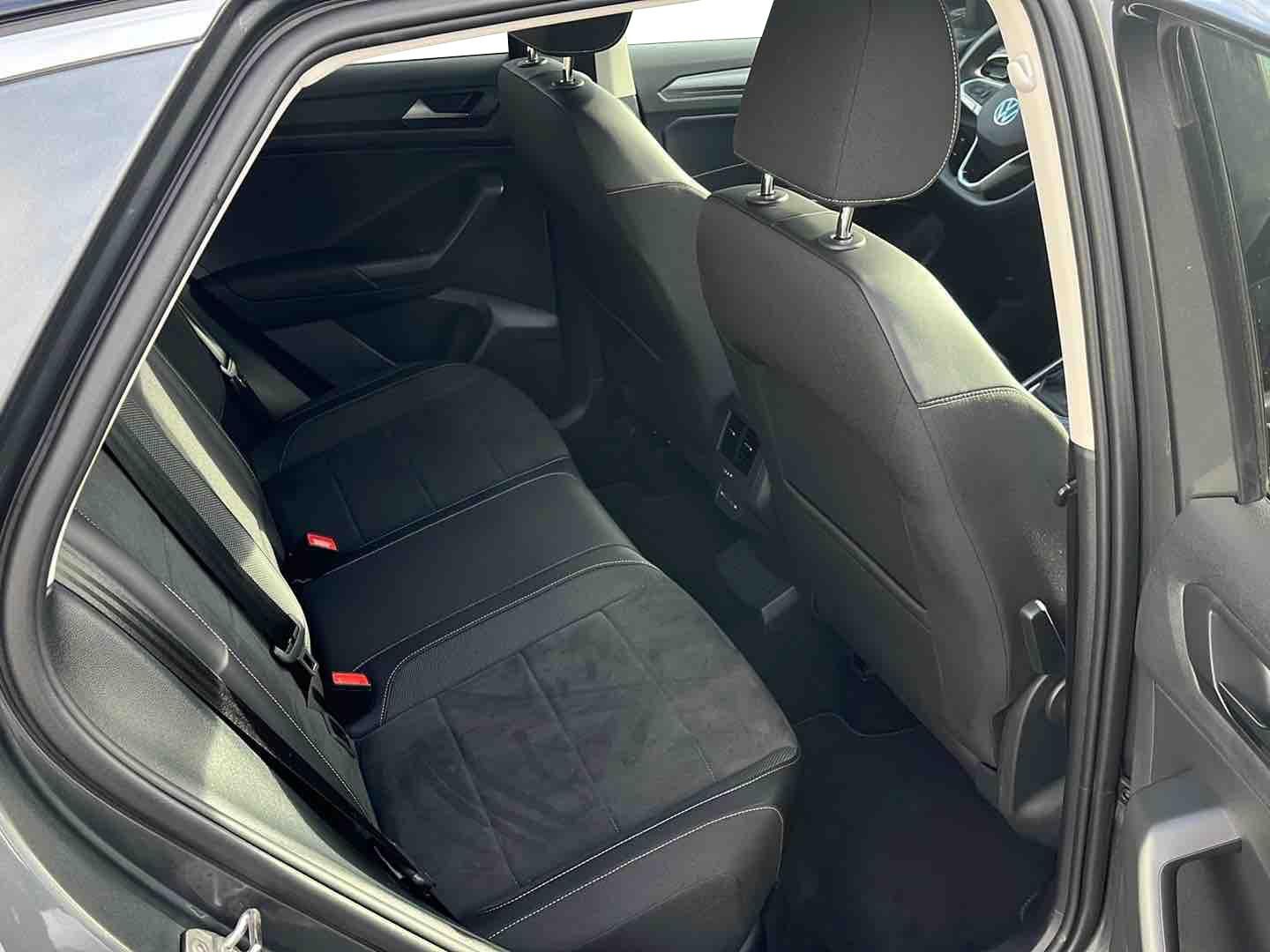 Volkswagen T-Roc 1.5 TSI Aut. Style - Samsaru's Car Outlet